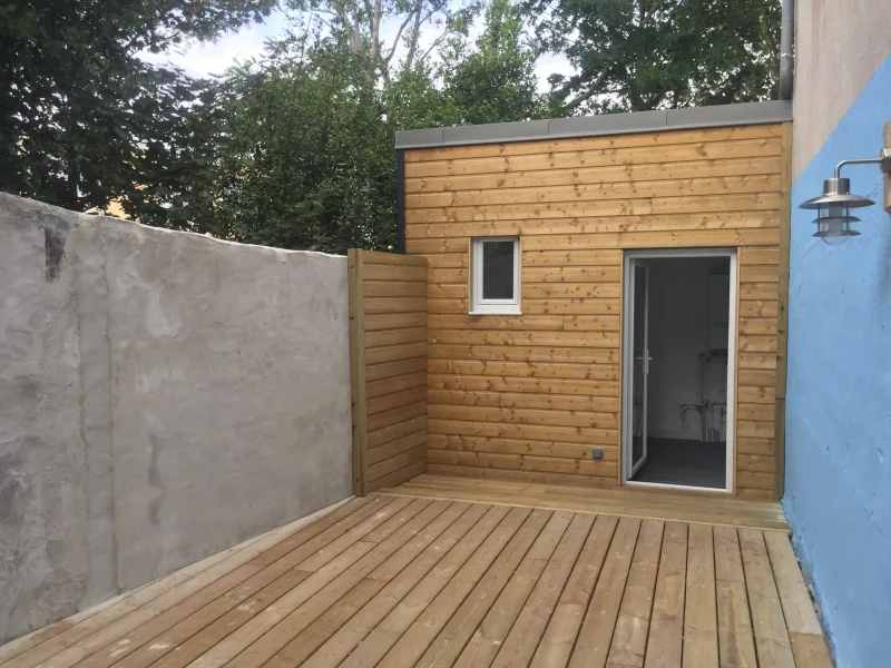 Studio de jardin bois traité • extension • terrasse bois • toit mono-pente